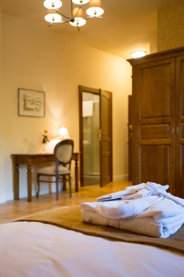 Palac Polanka Krosno Extérieur photo